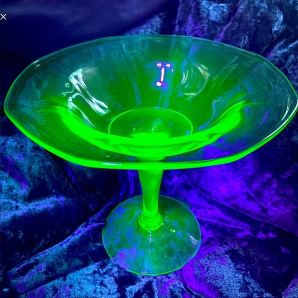 Uranium Bundle of Vintage Vaseline Tulip Edged Sherbets & Fostoria Fairfax Glass - Picture 13 of 17